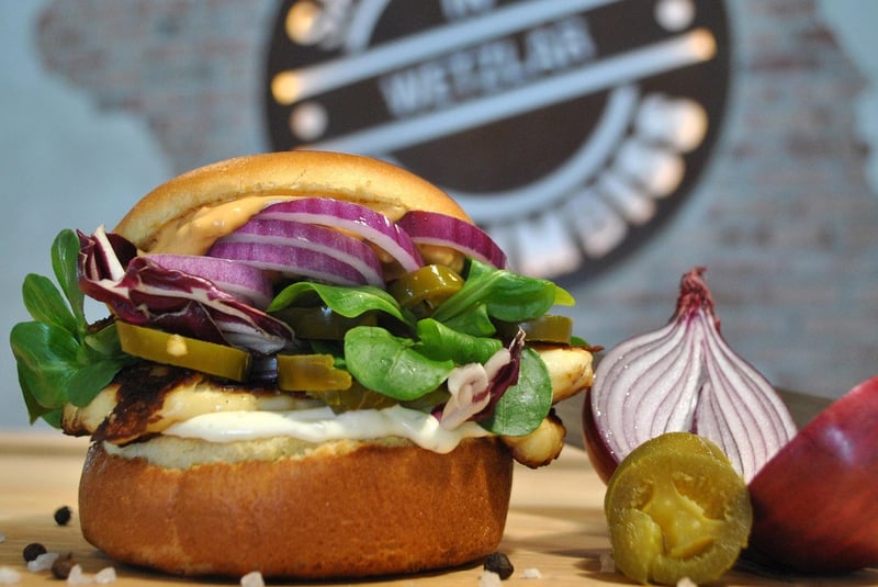 Grilled halloumi cheese